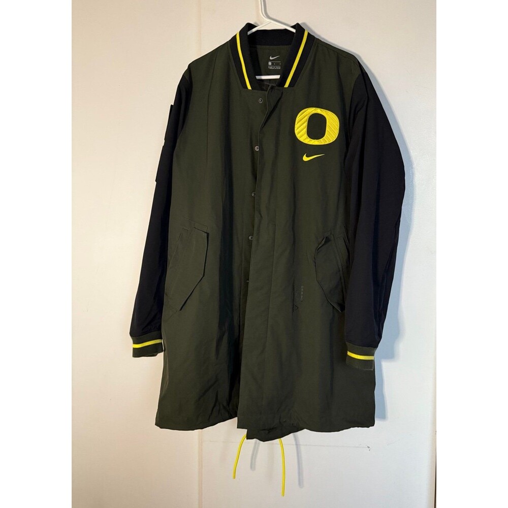 Men’s Oregon Trench Coat - Size Large